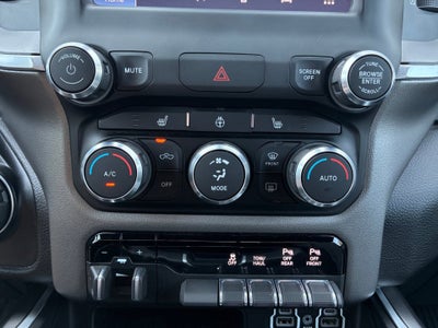2022 RAM 1500 Big Horn Crew Cab 4x4 5'7" Box
