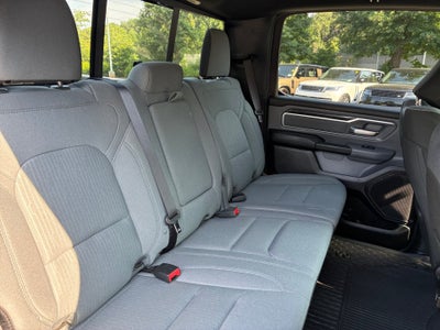2022 RAM 1500 Big Horn Crew Cab 4x4 5'7" Box