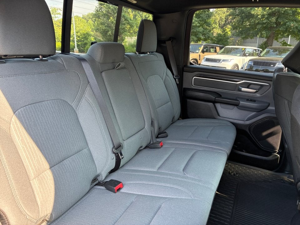 2022 RAM 1500 Big Horn Crew Cab 4x4 5'7" Box