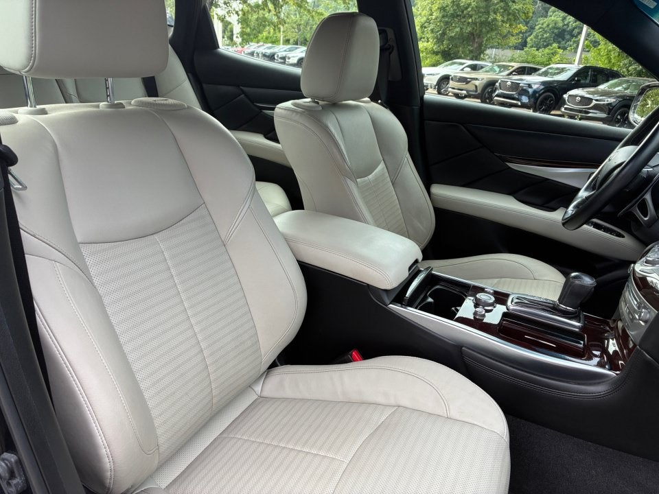 2015 INFINITI Q70 3.7X