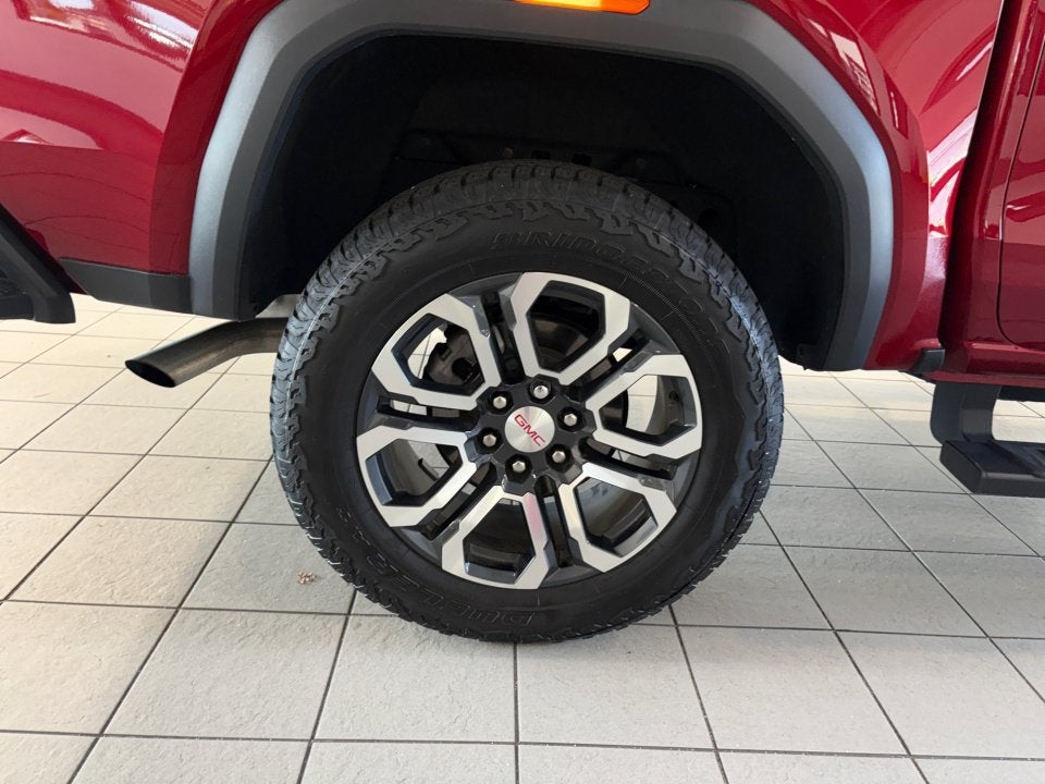 2024 GMC Canyon AT4