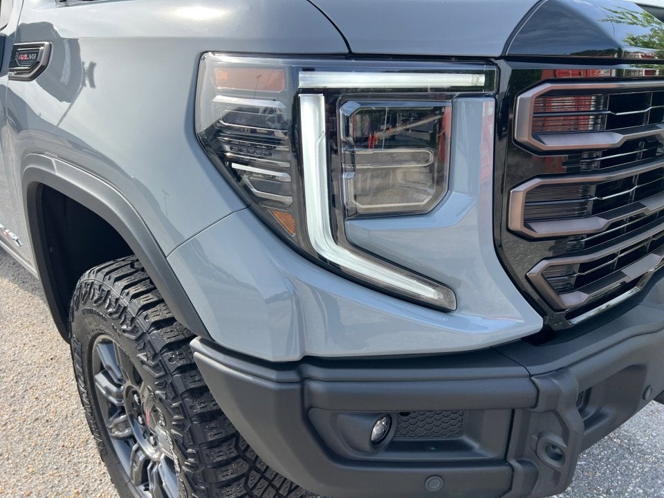 2025 GMC Sierra 1500 AT4X