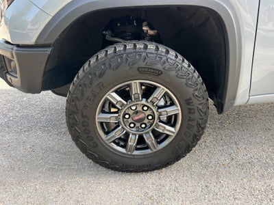 2025 GMC Sierra 1500 AT4X