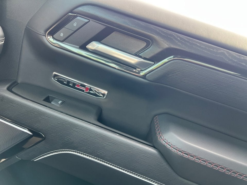 2025 GMC Sierra 1500 AT4X