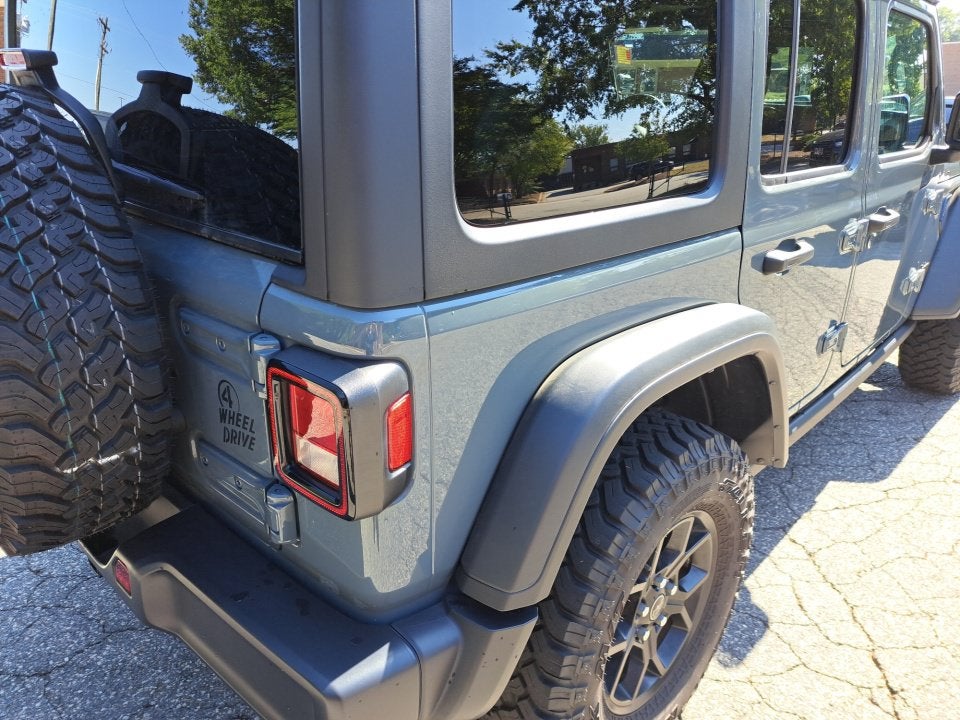 2025 Jeep Wrangler 4-Door Willys 4x4
