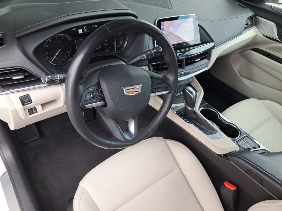 2023 Cadillac CT4 Luxury