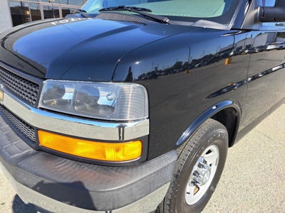 2017 Chevrolet Express Passenger 3500 LT