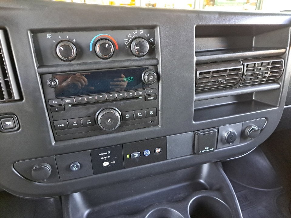 2017 Chevrolet Express Passenger 3500 LT