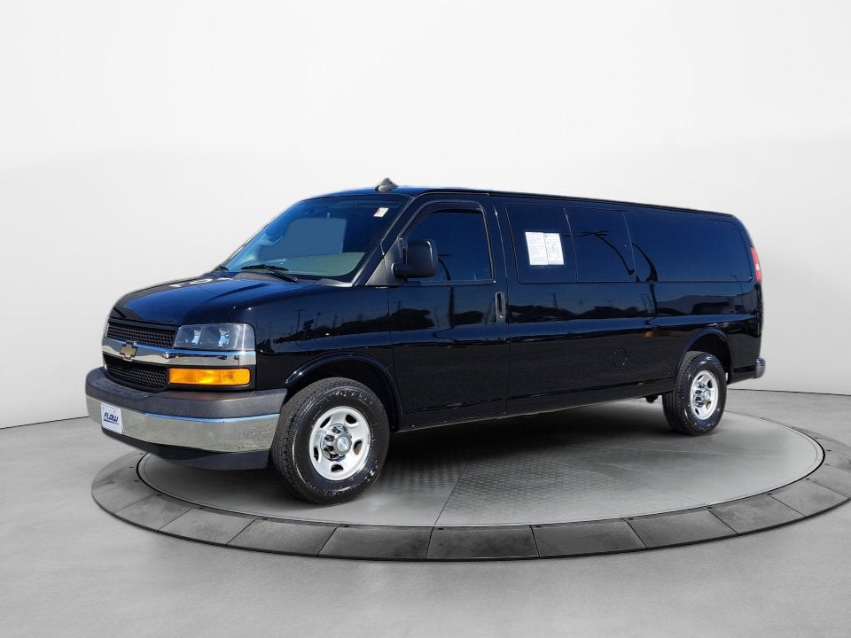 2017 Chevrolet Express Passenger 3500 LT
