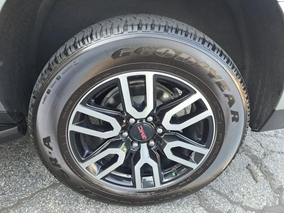 2023 GMC Yukon XL AT4