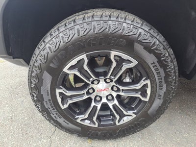 2024 GMC Canyon AT4