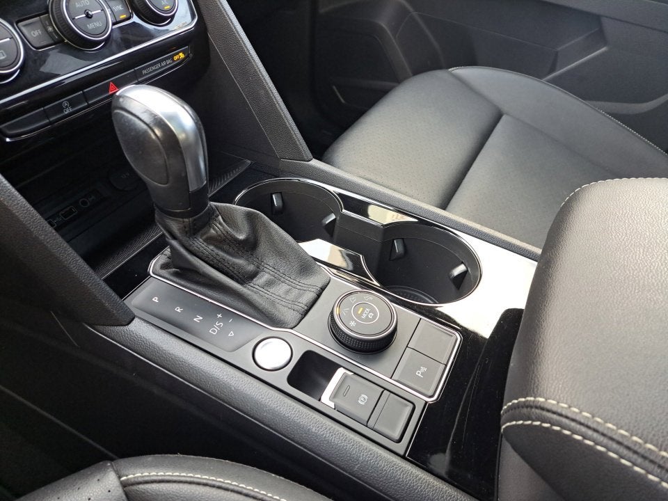 2020 Volkswagen Atlas Cross Sport 3.6L V6 SEL R-Line