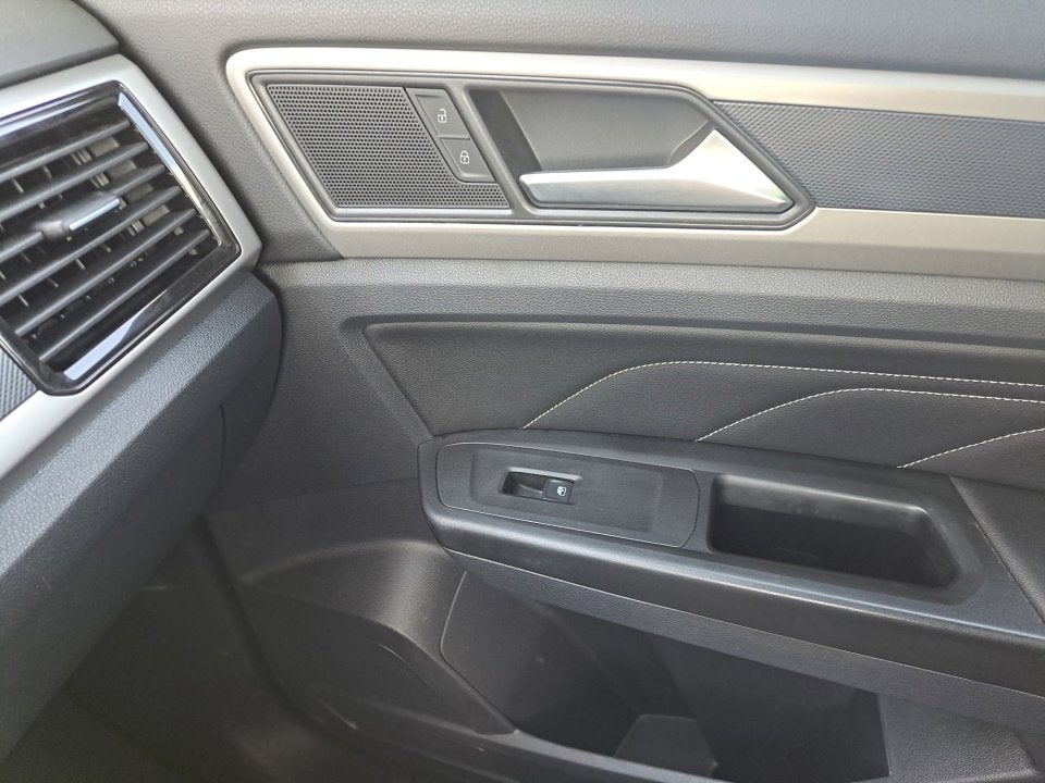 2020 Volkswagen Atlas Cross Sport 3.6L V6 SEL R-Line