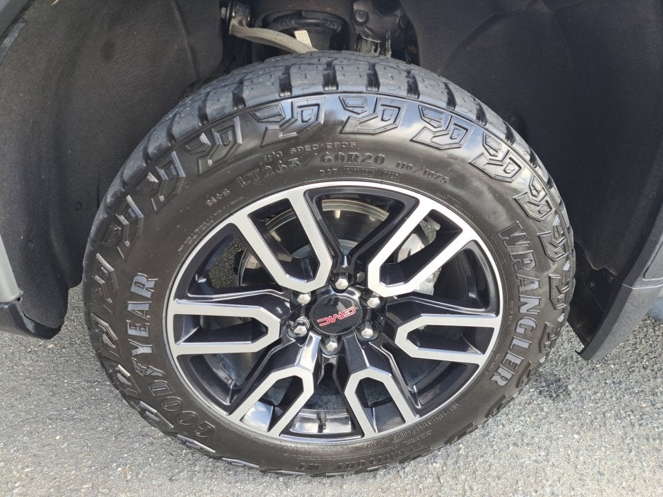 2025 GMC Sierra 1500 AT4