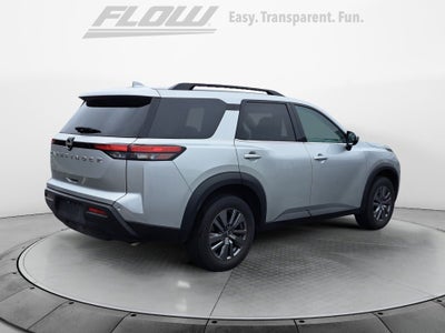 2025 Nissan Pathfinder SV