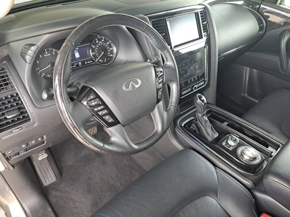 2021 INFINITI QX80 LUXE