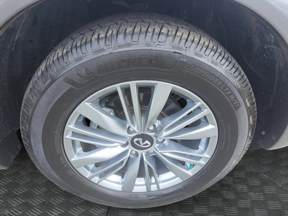 2021 INFINITI QX80 LUXE