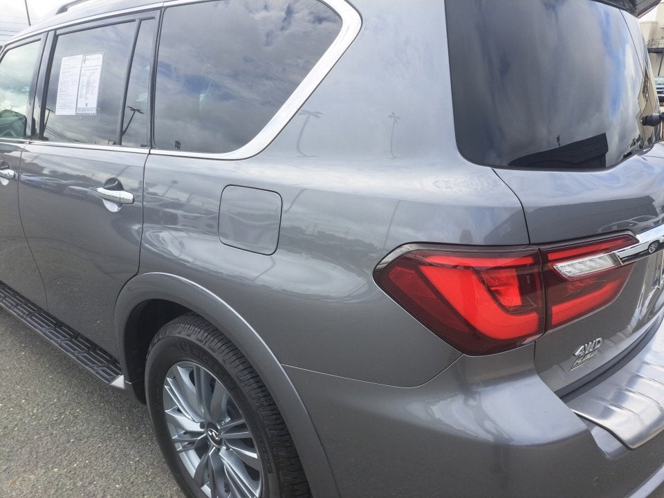 2021 INFINITI QX80 LUXE