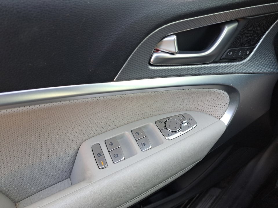 2023 Genesis G70 3.3T AWD