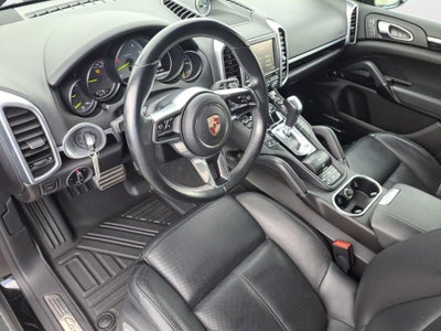 2015 Porsche Cayenne S E-Hybrid